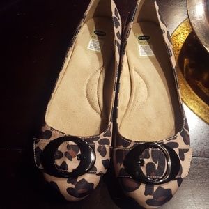 Dr. Scholls leopard print flats 10